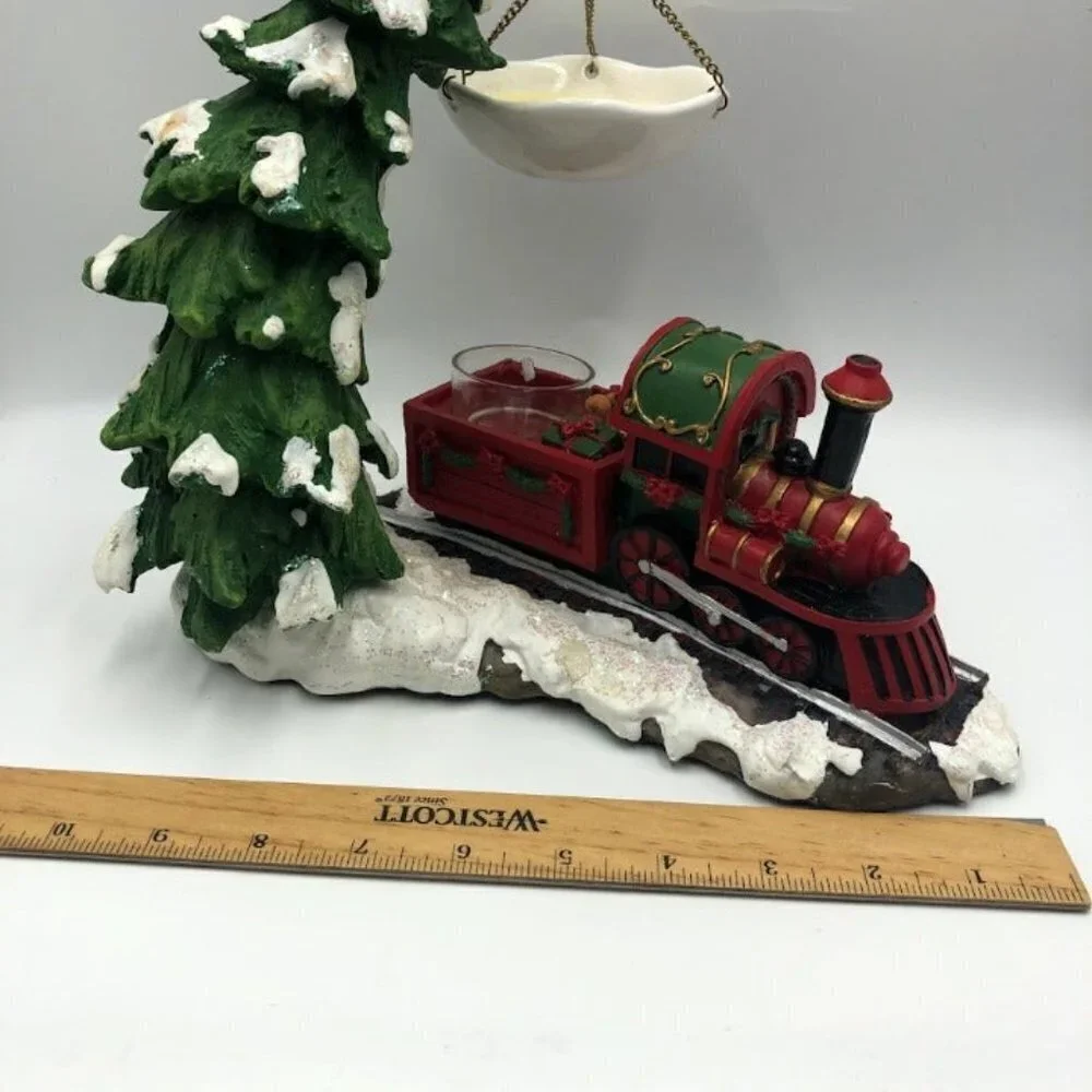 Yankee Candle Co. Christmas Train Décor T/B Train/Tree Warmer Tea Lite Holder